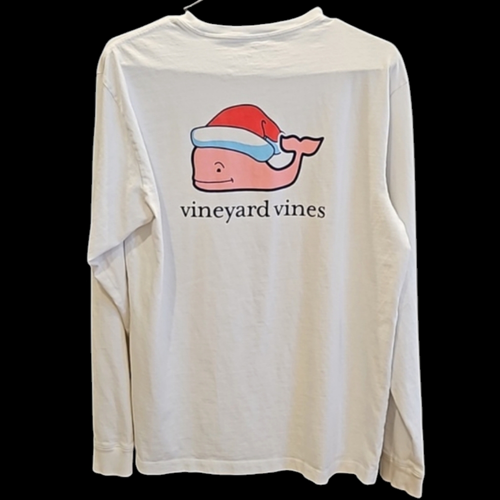 Vineyard Vines Long Sleeve pocket tee size small. SANTA HAT